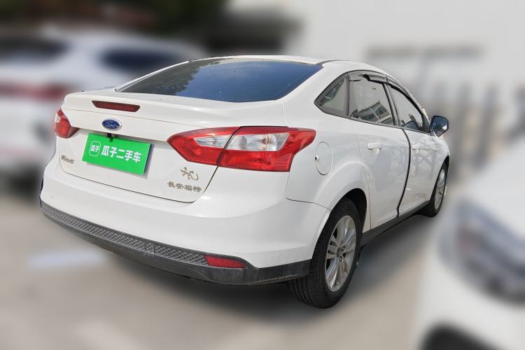 Used Ford Focus 2012 Sedan 1.6L Manual Comfort Model
