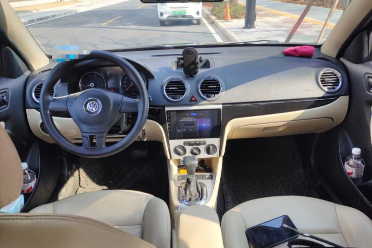 Used Volkswagen Lavida 2011 1.6L Automatic Premium Edition
