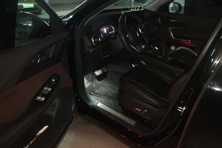 Used Wey VV5 2021 1.5T Two-Wheel Drive Smart Pioneer Driver Seat