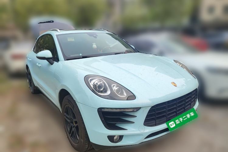 Used Porsche Macan 2017 Macan 2.0T Front Right 45 Deg