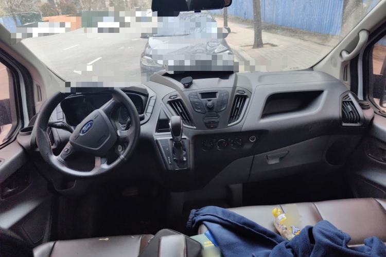 Used Ford Transit 2020 2.0T Gasoline Automatic Multi-Function Commercial Vehicle Mid-axle Low-roof Design with Dual Rear Doors Meeting China VI Emission Standards