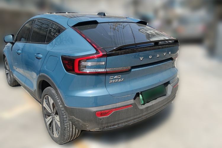 Used Volvo C40 2022 Long-Range Version
