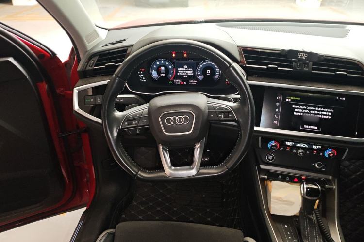 Used Audi Q3 2021 35 TFSI Fashion Dynamic Model