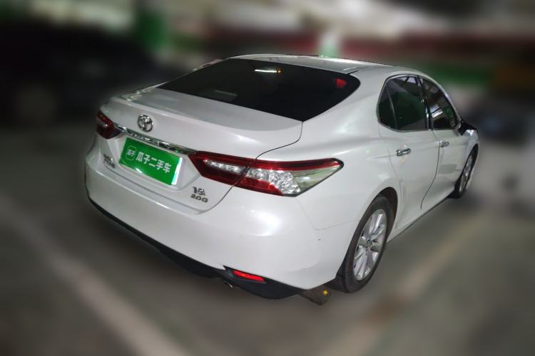 Used Toyota Camry 2018 2.0G Luxury Edition Rear Right 45 Deg