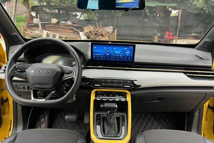 Used Baojun RS-3 2022 SOODA 1.5L CVT Pioneer Edition Interior 4