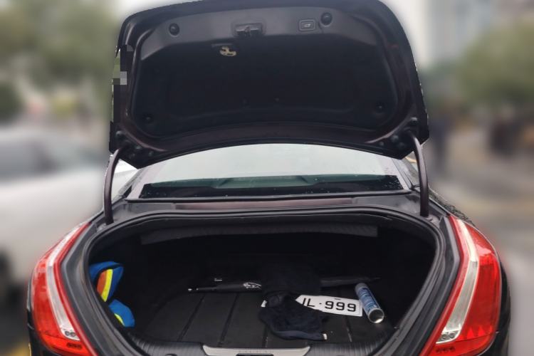 Used Jaguar XJ 2013 XJL 3.0 SC Flagship Business Edition Trunk