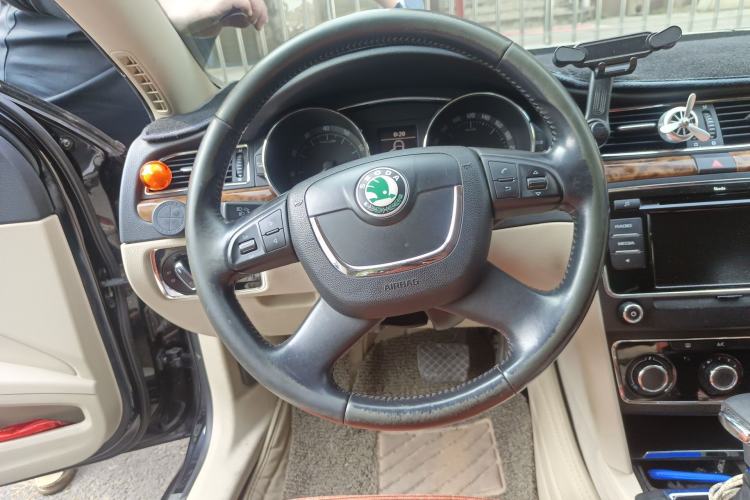 Used Skoda Superb 2012 1.8TSI Automatic Elegant Edition Steering Wheel