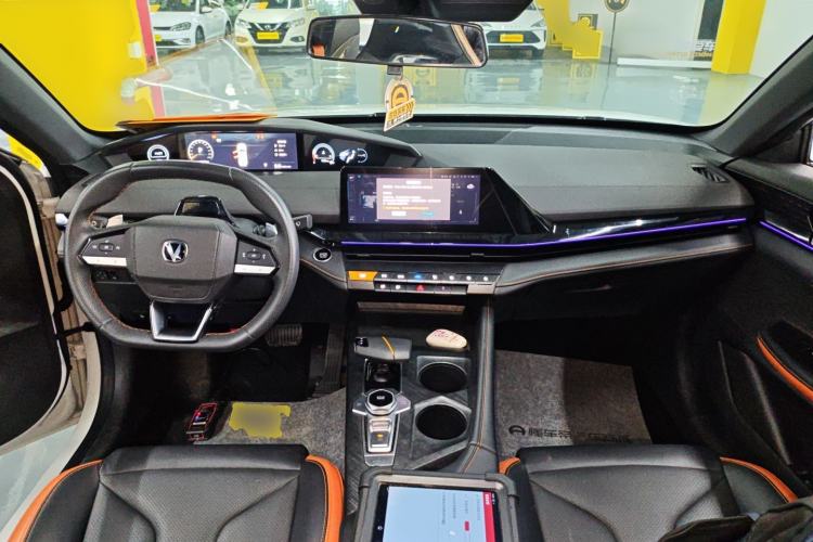 Used CHANGAN UNI-V 2023 1.5T Prestige Model
