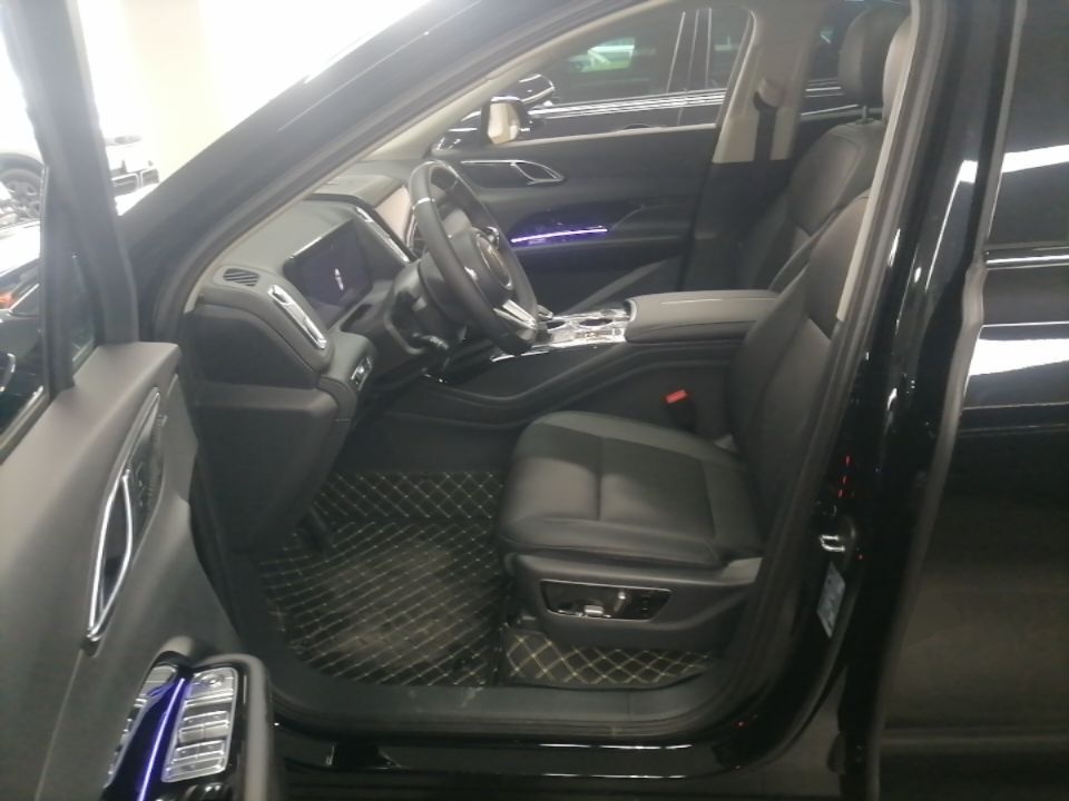 Hongqi HS3 PHEV 2025 Model 117km Jingwei Edition — снимка 17