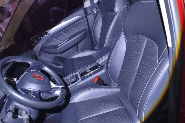 Used Roewe RX5 2016 20T Two-Wheel Drive Automatic Flagship Edition
