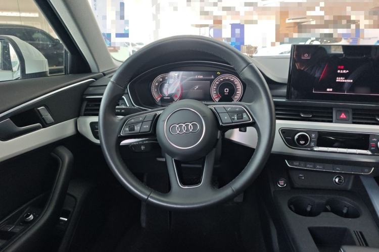 Used Audi A4L 2023 40 TFSI Luxury Dynamic Model Steering Wheel