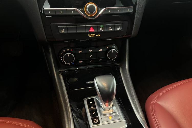 Used Infiniti QX30 2017 2.0T Four-Wheel Drive Fashion Edition