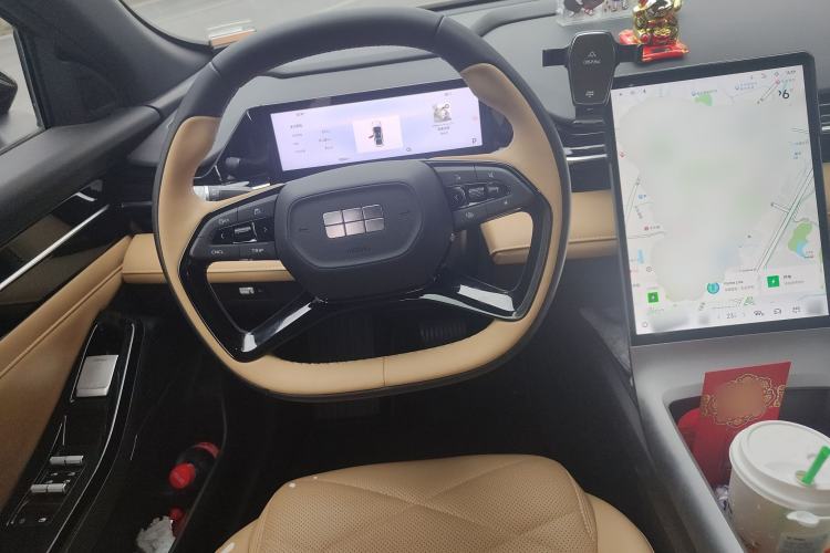 Used Geely Galaxy L6 2024 125km PLUS Dragon Edition
