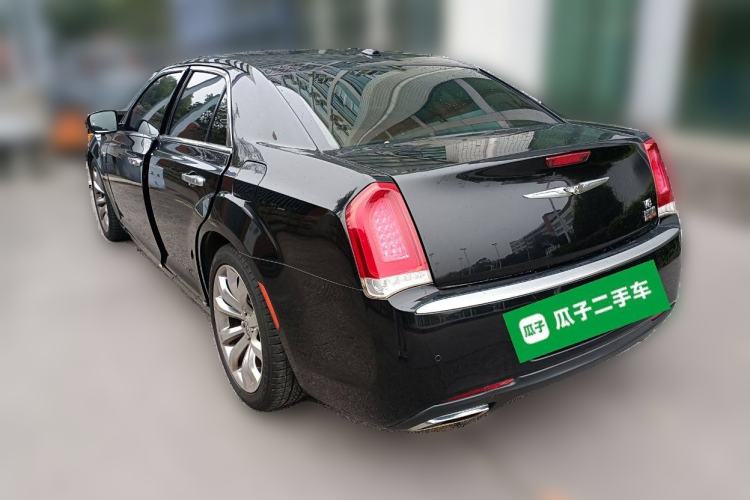 Used Chrysler 300C 2016 3.0L Supreme Edition