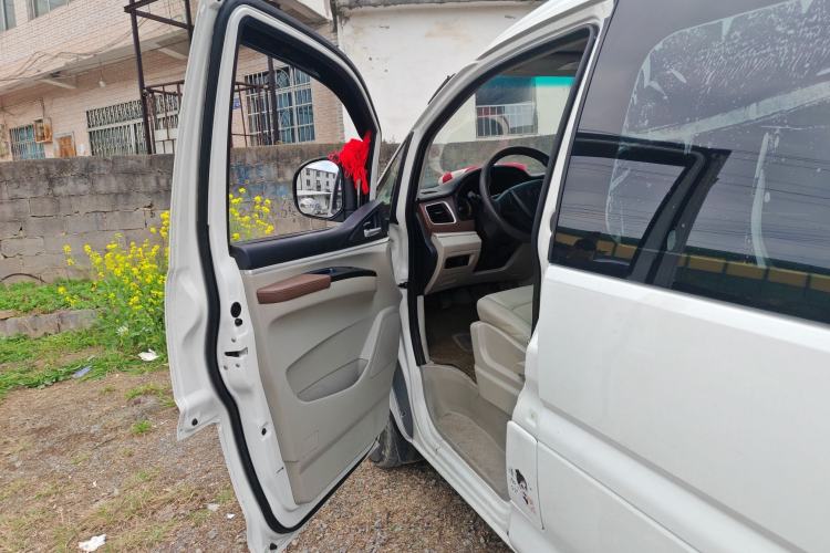 Used FORTHING Lingzhi 2018 M5L 2.0L 7-Seater Comfort Model
