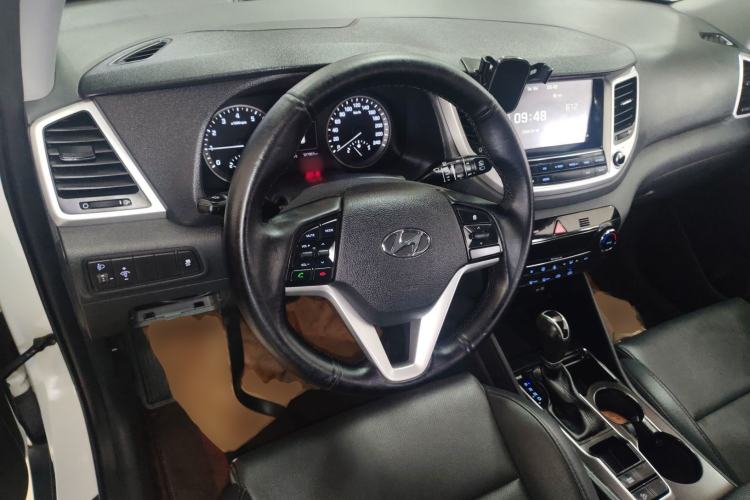Used Hyundai Tucson 2015 1.6T Dual-Clutch Two-Wheel-Drive Smart Model