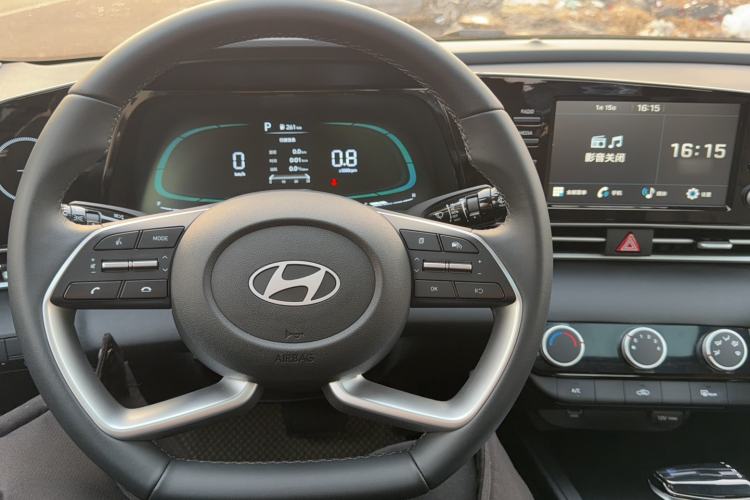 Used Hyundai Elantra 2023 1.5L CVT GLX Elite Edition
