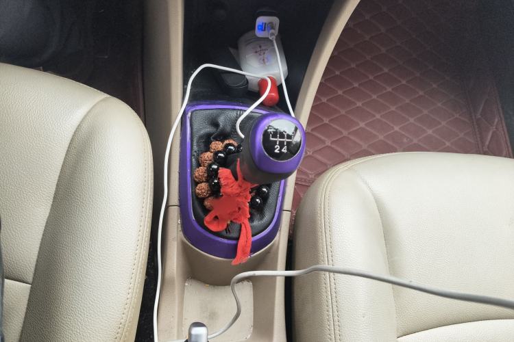 Used Hyundai Verna (older generation) 2014 1.4L Manual Top-Tier Model TOP