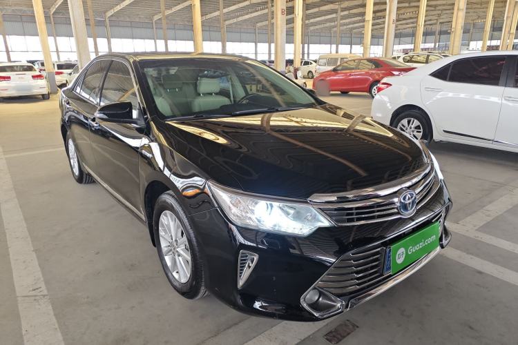 Used Toyota Camry 2015 Dual-Engine 2.5 HG Luxury Navigation Edition Front Right 45 Deg