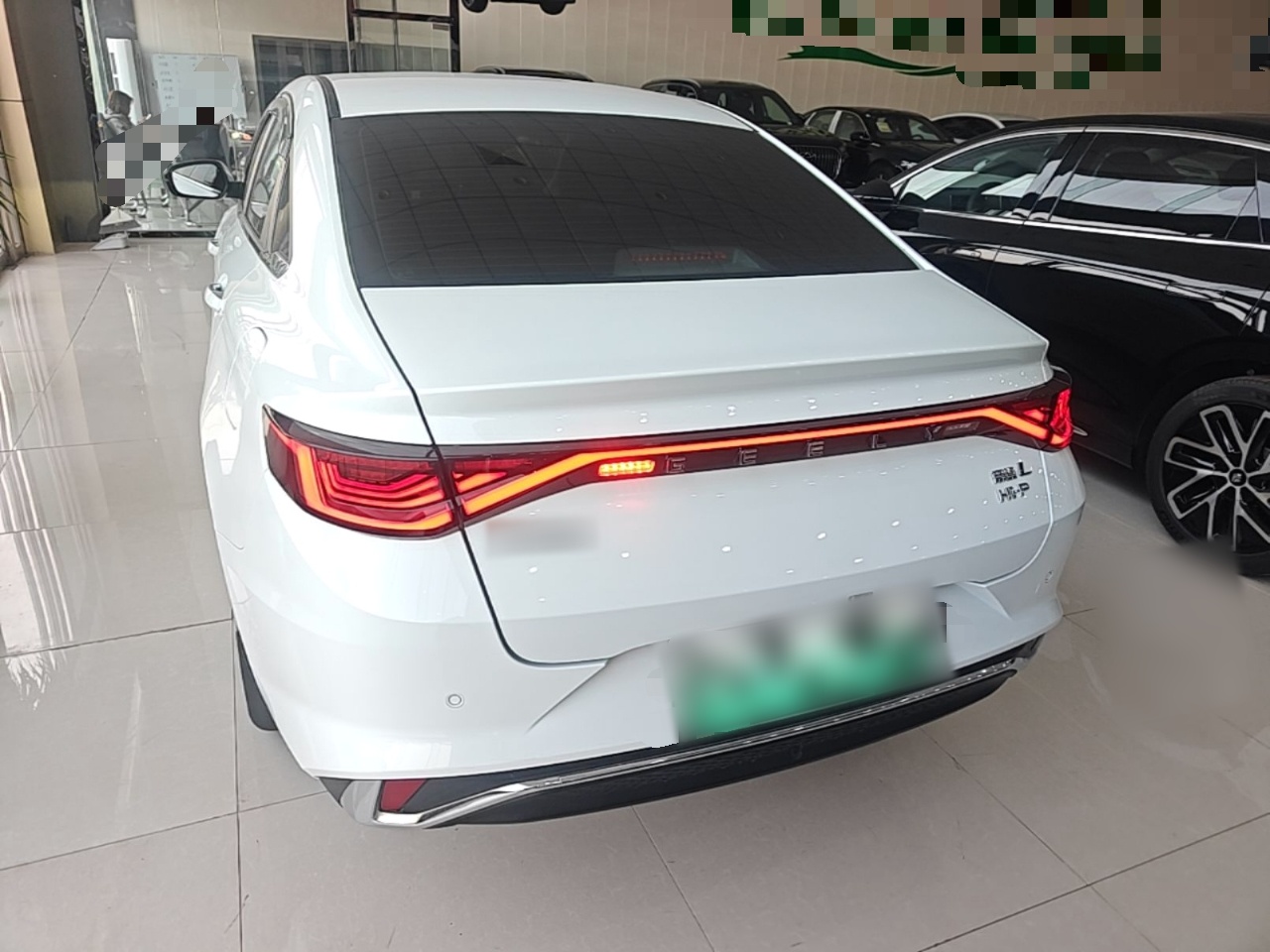 Geely Auto Emgrand L HiP 2024 Longteng Edition 1.5TD-DHT Pro 100KM Superior Model — снимка 5