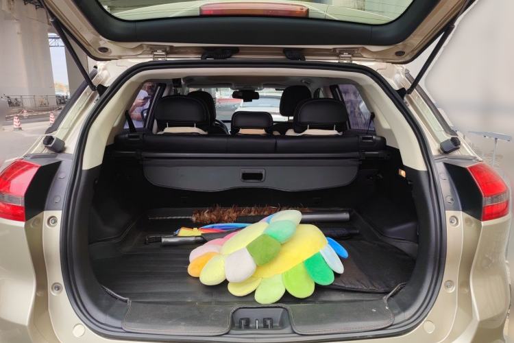 Used Geely Auto Emgrand X7 Sport 2016 1.8TD Automatic Smart Model Trunk