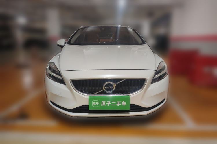 Used Volvo V40 2017 T3 Zhiyi Edition