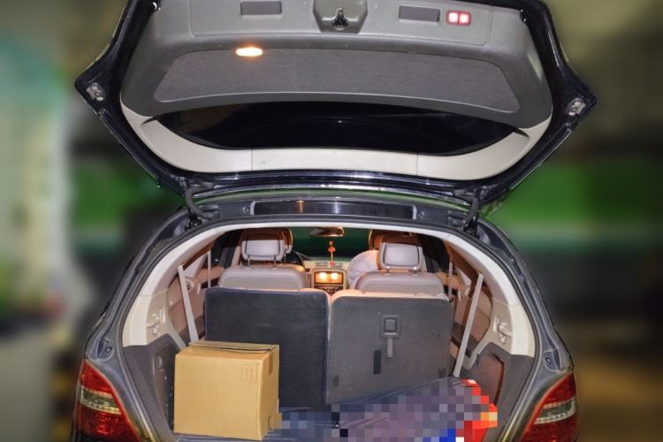 Used Mercedes-Benz R-Class 2010 R 350 L 4MATIC