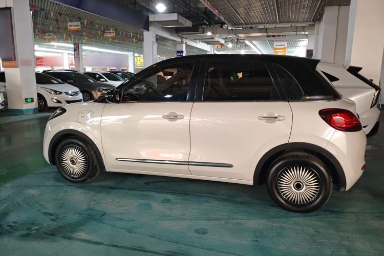 Used Wuling Bingo 2023 333 km Lingxi Connected+ Version

