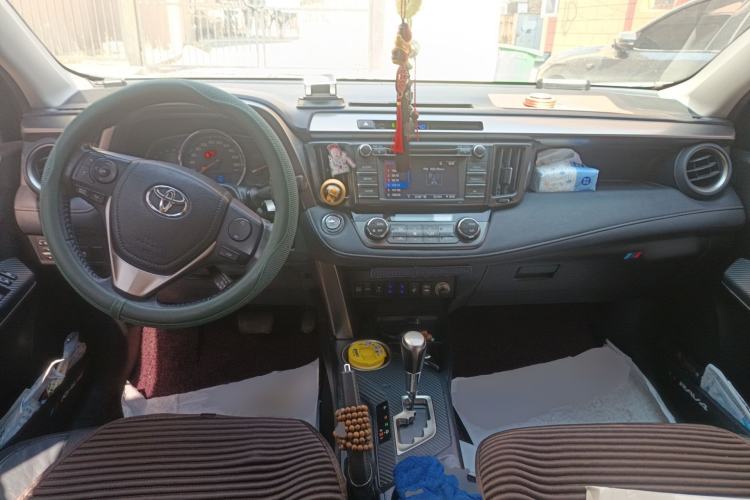 Used Toyota RAV4 2013 2.0L CVT Four-Wheel Drive New Edition