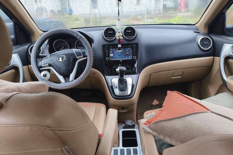 Used Haval H6 2012 2.4L Automatic Two-Wheel Drive Elite Version