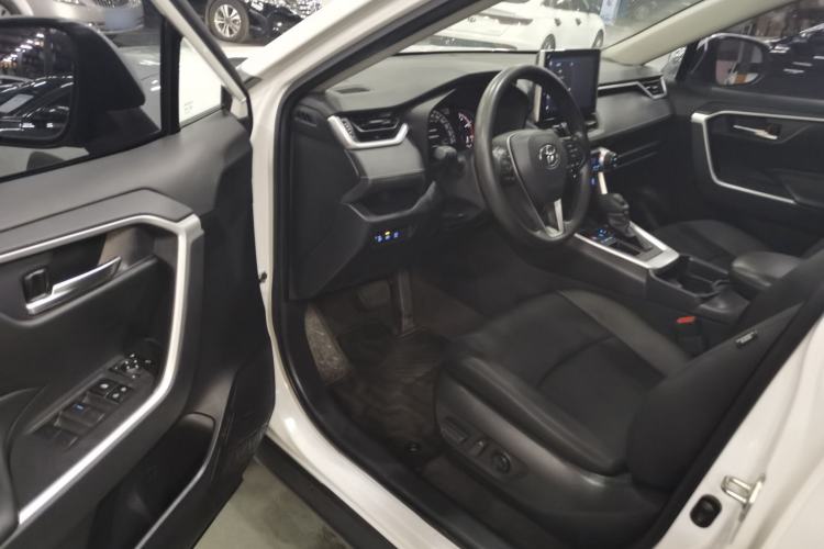 Used Toyota RAV4 2021 2.0L CVT Two-Wheel Drive Fashion Edition
