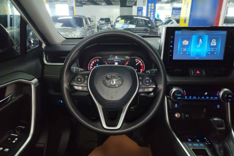 Used Toyota RAV4 2020 2.0L CVT Two-Wheel Drive Fashion Edition Steering Wheel