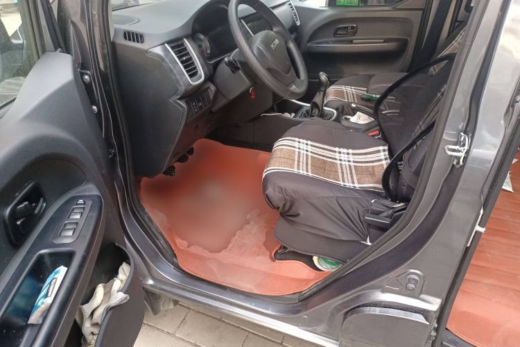 Used Jinbei Gold Hiace M Classic 2023 1.5L Engineering Lion Passenger Vehicle 5/6/7 Seats
