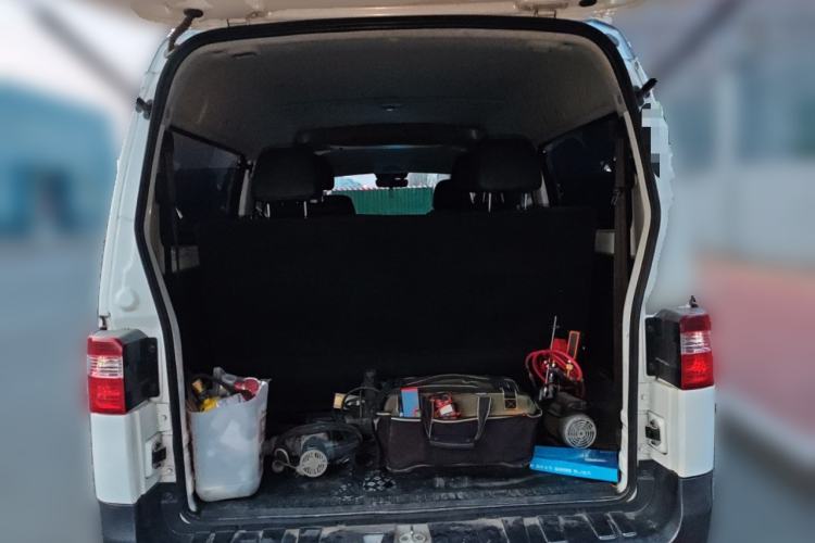 Used Jinbei Gold Hiace M Classic 2022 Panda Edition 1.5L Travel Lion Passenger Van 7 Seats