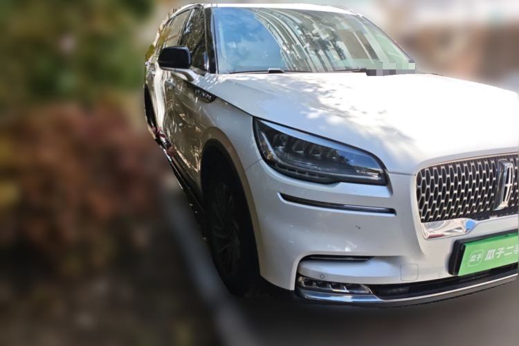 Used Lincoln Aviator 2020 3.0T V6 Four-Wheel Drive Premium Edition Front Right 45 Deg