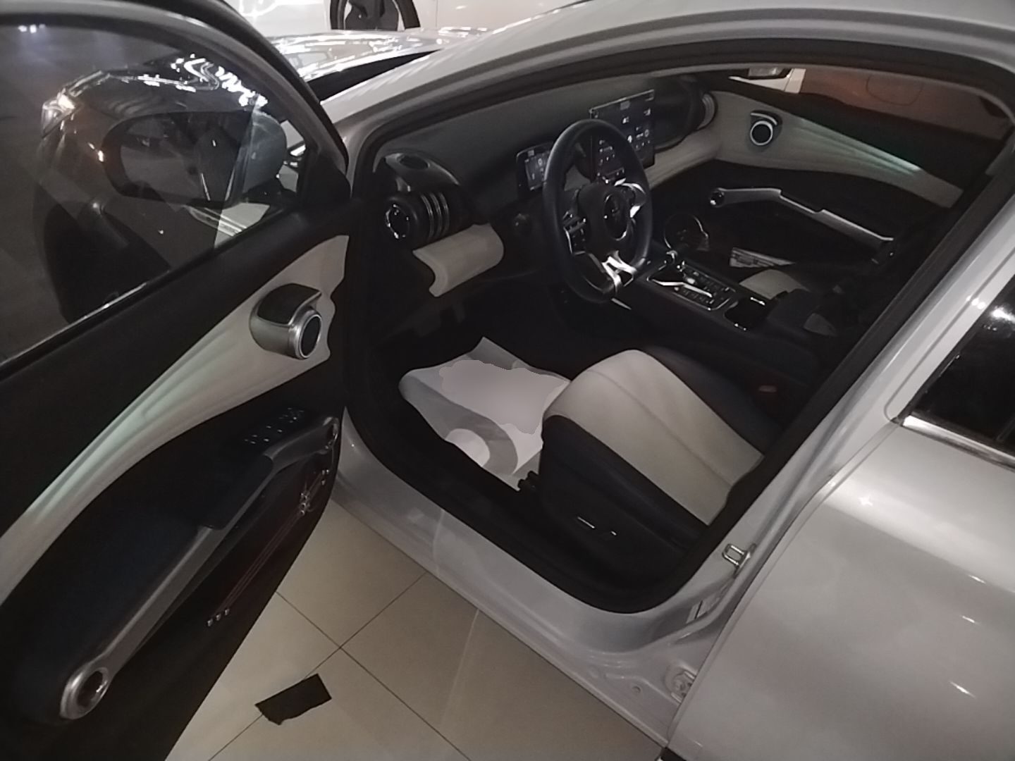 BYD Yuan PLUS 2022 510 km Flagship Version — снимка 18