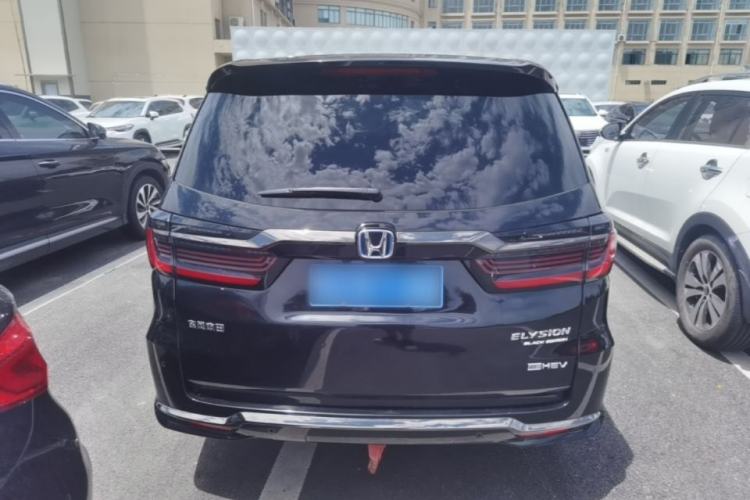 Used Honda Elysion 2024 2.0L eHEV Luxury Edition