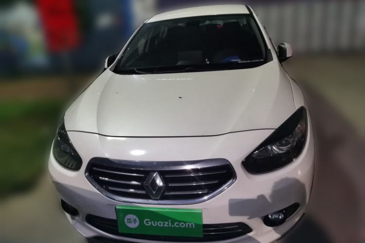 Used Renault Fluence 2013 2.0L Comfort Edition
