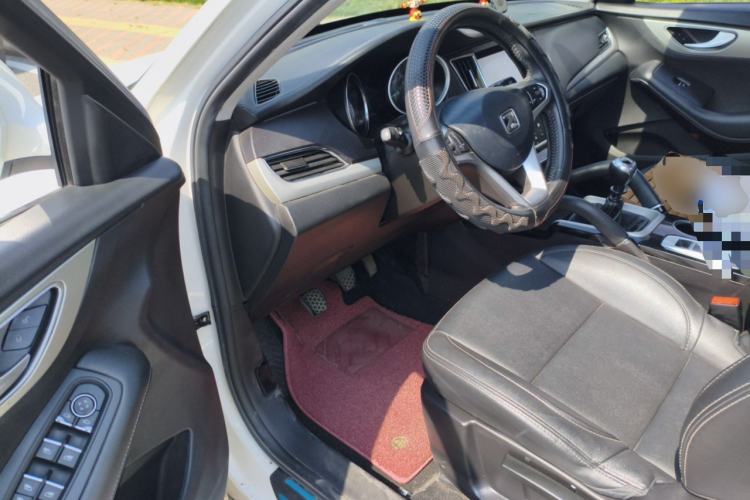 Used Zotye SR7 2016 1.5T Manual Cube Road Edition China V Standard