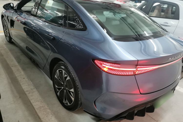 Used BYD Seal 2022 550 km Standard Range Rear-Wheel Drive Prestige Version