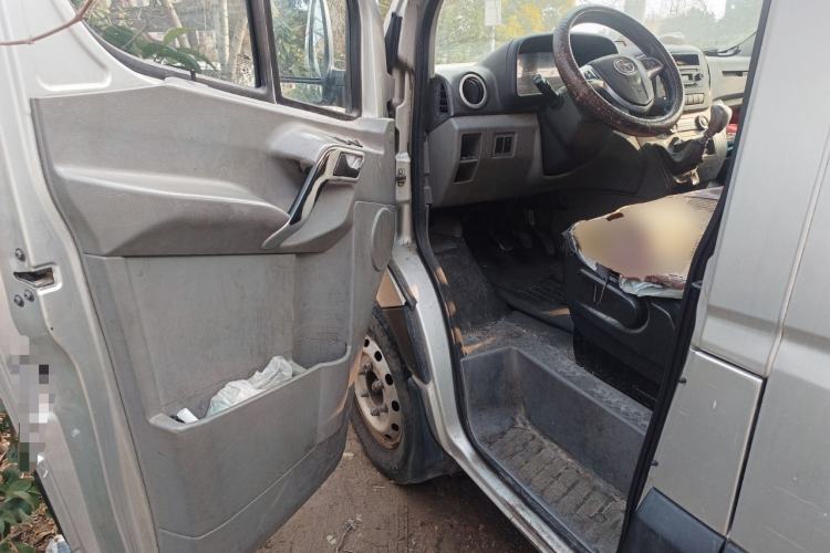 Used JAC Group Sunray 2017 2.0T Short-Wheelbase Mid-Roof Xingkuaiyun Multi-Purpose Commercial Vehicle