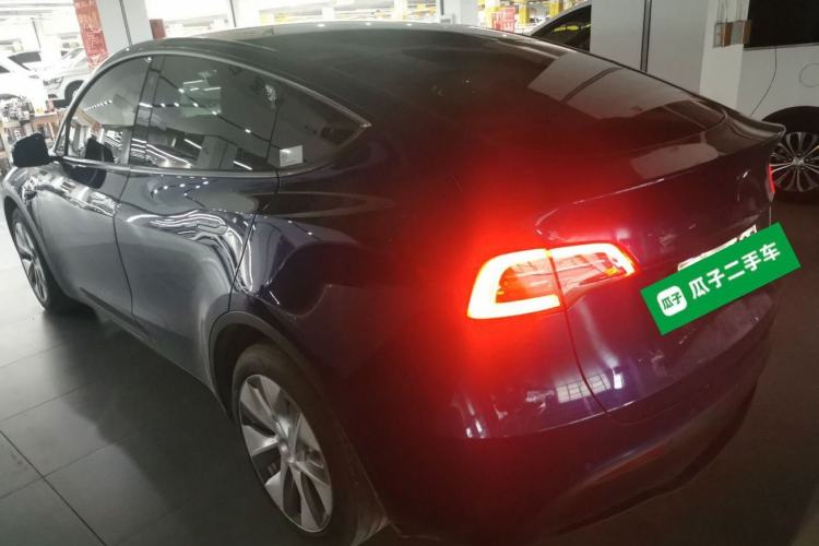 Used Tesla Model Y 2021 Long-Range All-Wheel-Drive Version