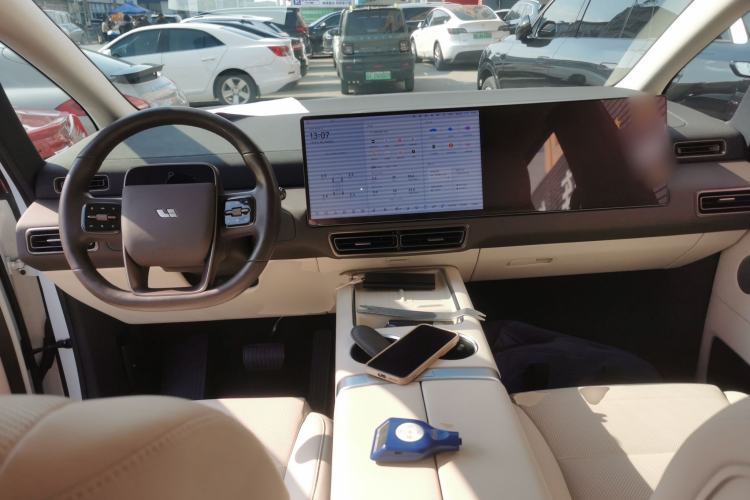 Used Li Auto MEGA 2024 Ultra Model