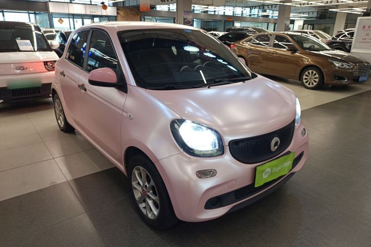 Used smart forfour 2016 1.0L 52 kW Dynamic Edition
