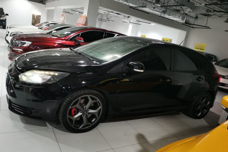 Used Ford Focus 2013 2.0T ST Standard Edition