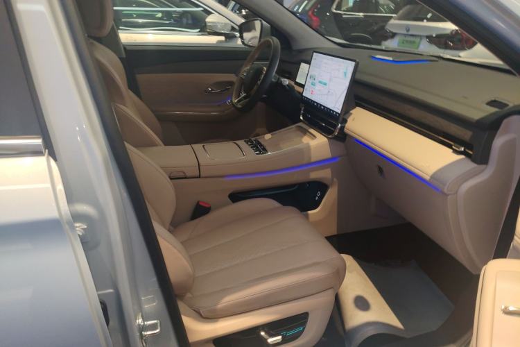 Used JETOUR Shanhai L9 2025 1.5TD 2DHT Flagship Edition 6 Seats
