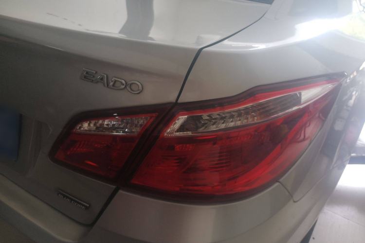 Used CHANGAN Eado 2012 1.6L Manual Luxury Model China IV Standard
