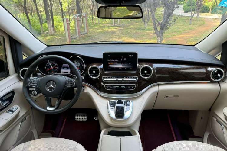 Used Mercedes-Benz V-Class 2017 V 260 Prestige Edition
