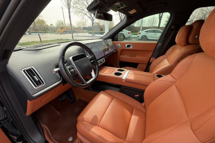 Used Li Auto L8 2023 Pro Model
