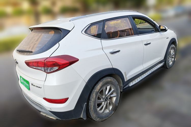 Used Hyundai Tucson 2015 1.6T Dual-Clutch Two-Wheel-Drive Smart Model Rear Right 45 Deg